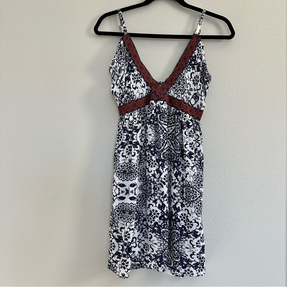 NWT Dress - Picture 2 of 5